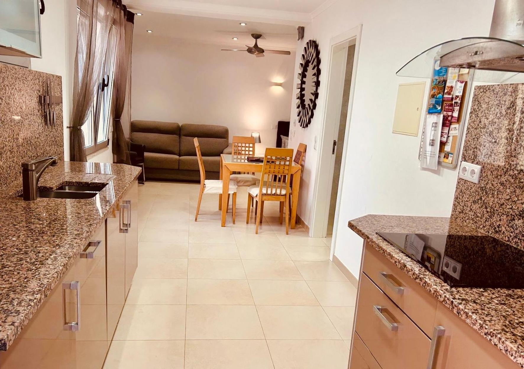 Appartement Town Center Near Marina