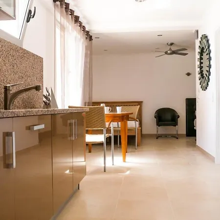 Central Lagos Town Center Apartment Near Marina Exterior photo